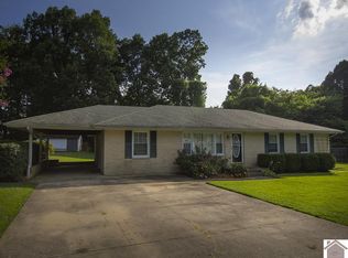 310 Riverside Dr, Paducah, KY 42003