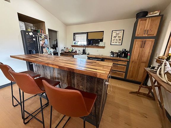 4th image of 106 Bennett Creek Rd