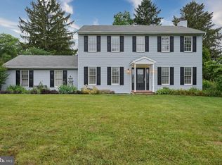 143 Fairway Dr, Dillsburg, PA 17019