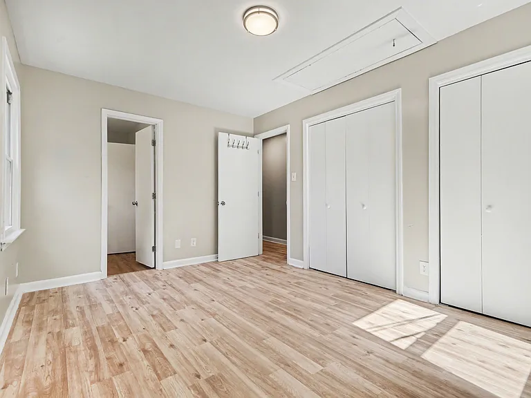 5439 Kerry Ln — Photo 8