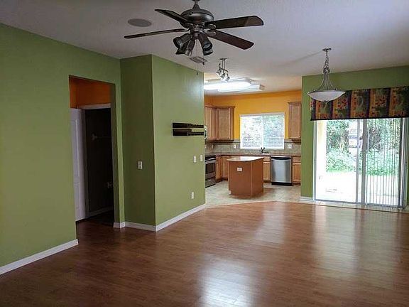 5th image of 17455 Hugh Ln
