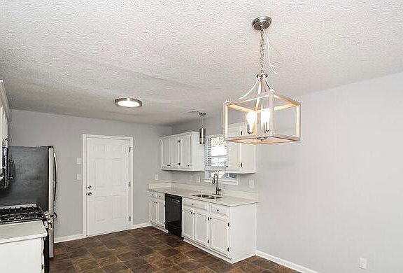3rd image of 2270 Mallard Creek Cir #1