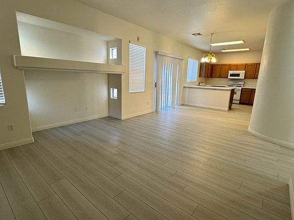4th image of 7921 Limbwood Ct