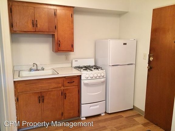 2nd image of 18 Arthur Ave SE APT 1