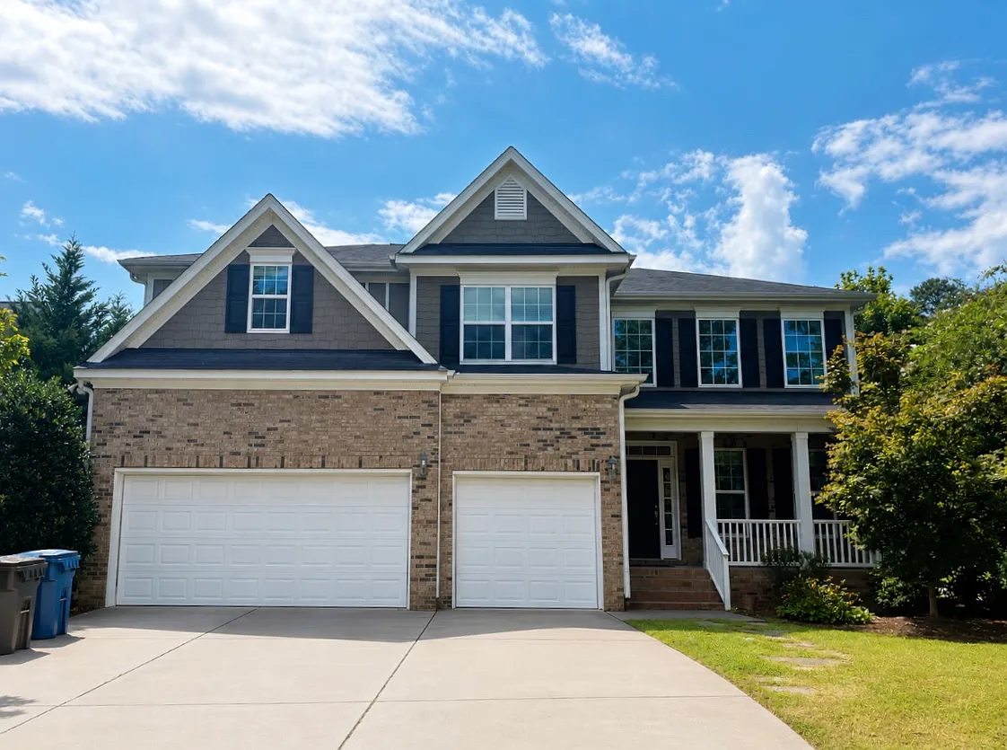 5 bed, 4133 sqft, $4,000 — Photo 1