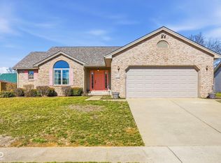 3442 Berkdale Dr, Columbus, IN 47203