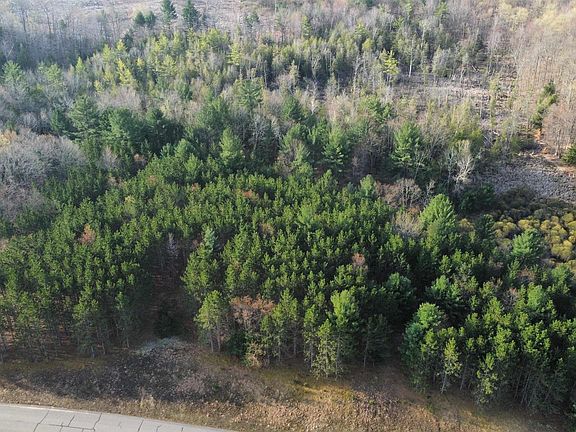 3rd image of 4811 Truax Lake Rd