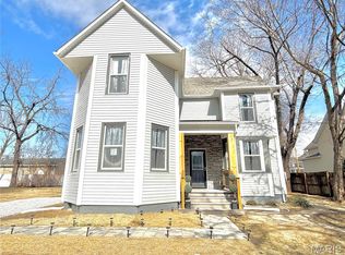 418 W 3rd St, O'Fallon, IL 62269