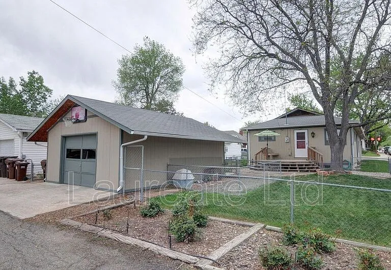 1240 Jefferson Ave — Photo 20