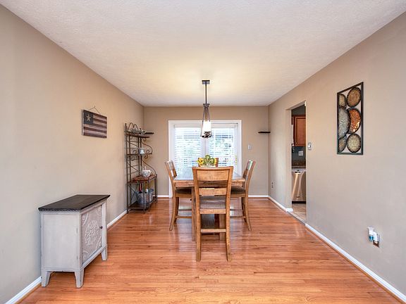 5th image of 818 Fairwind Dr