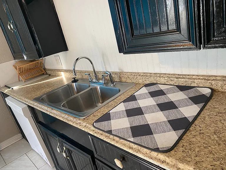435 E Avenue J — Photo 10