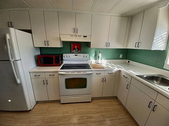 4th image of 10520 1st Way N