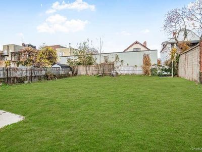 967 E 226th Street, Bronx, NY, 10466