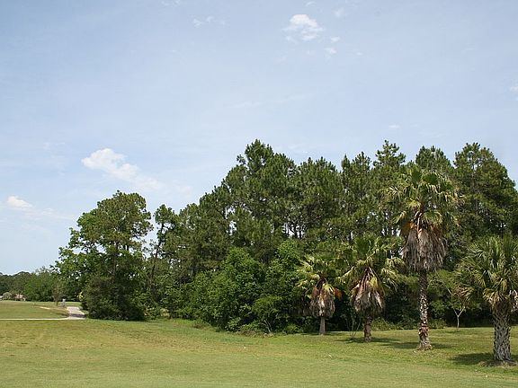 5th image of 467 Linda Ct