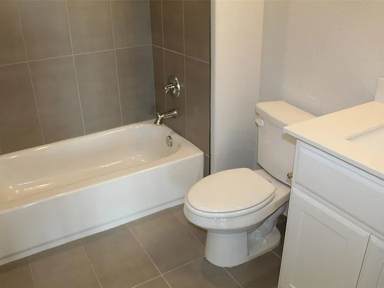 12032 Dahlia Bay Dr — Photo 15