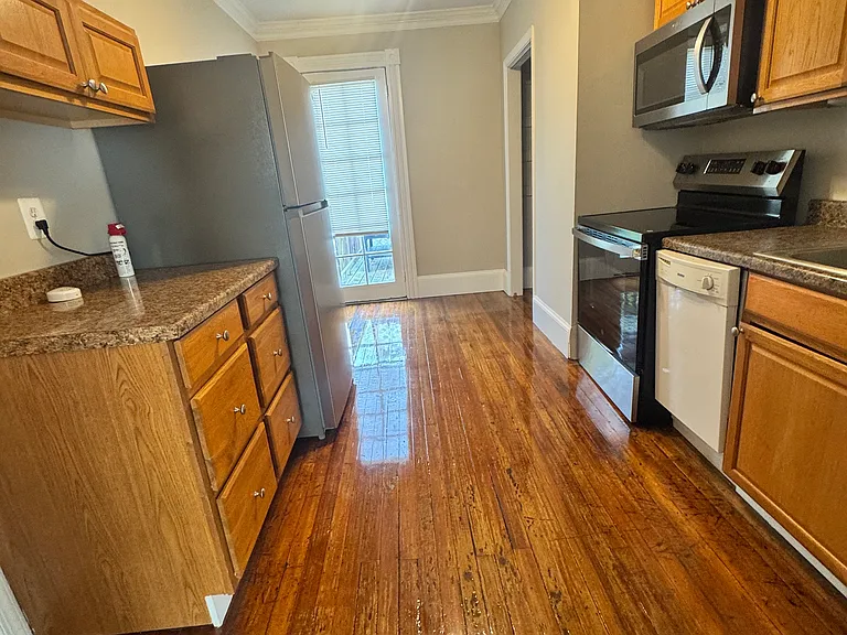 162 Main St #3 — Photo 17