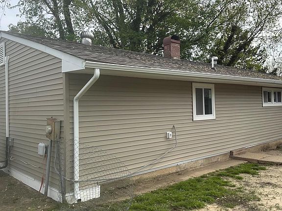 5th image of 137 N Governors Blvd
