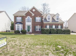 1015 Hollyhedge Ln, Indian Trail, NC 28079