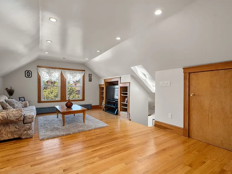 48 Chandler St #48 — Photo 25
