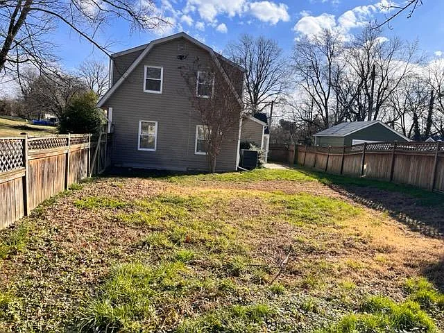 1209 Greystone Rd — Photo 2