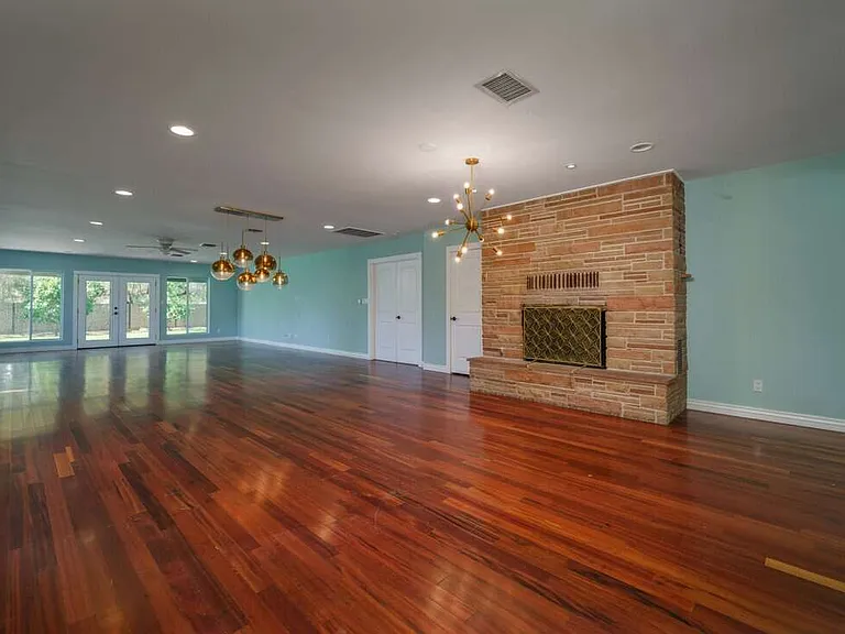 121 W Orchid Ln — Photo 6