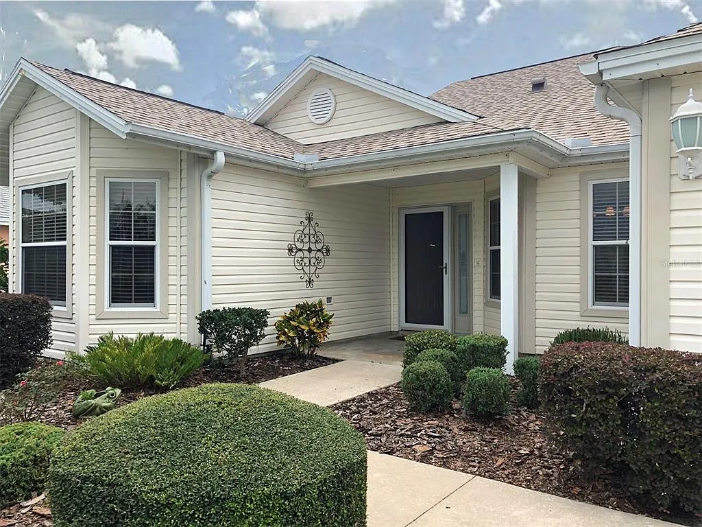 3 bed, 2.0 bath, 1928 sqft, $2,700 — Photo 4