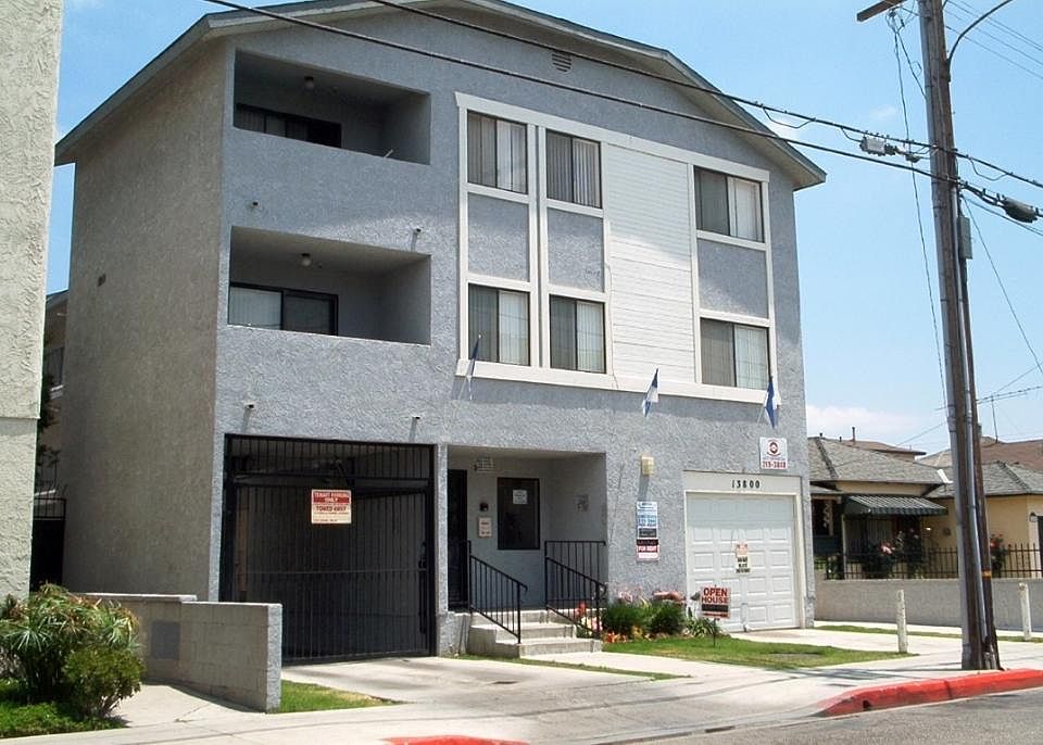 1st image of 13800 Chadron Ave APT 2