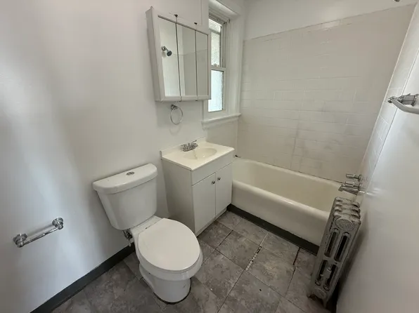 5912 W 26th St APT 3A, Cicero, IL 60804