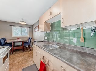 12710 127th St NW #305, Edmonton, AB T5L1A5