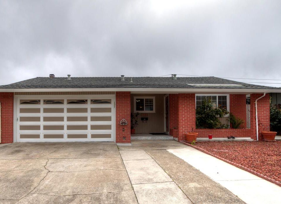 1st image of 2335 Erin Pl