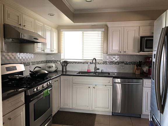 5th image of 6415 Myrtlewood Dr