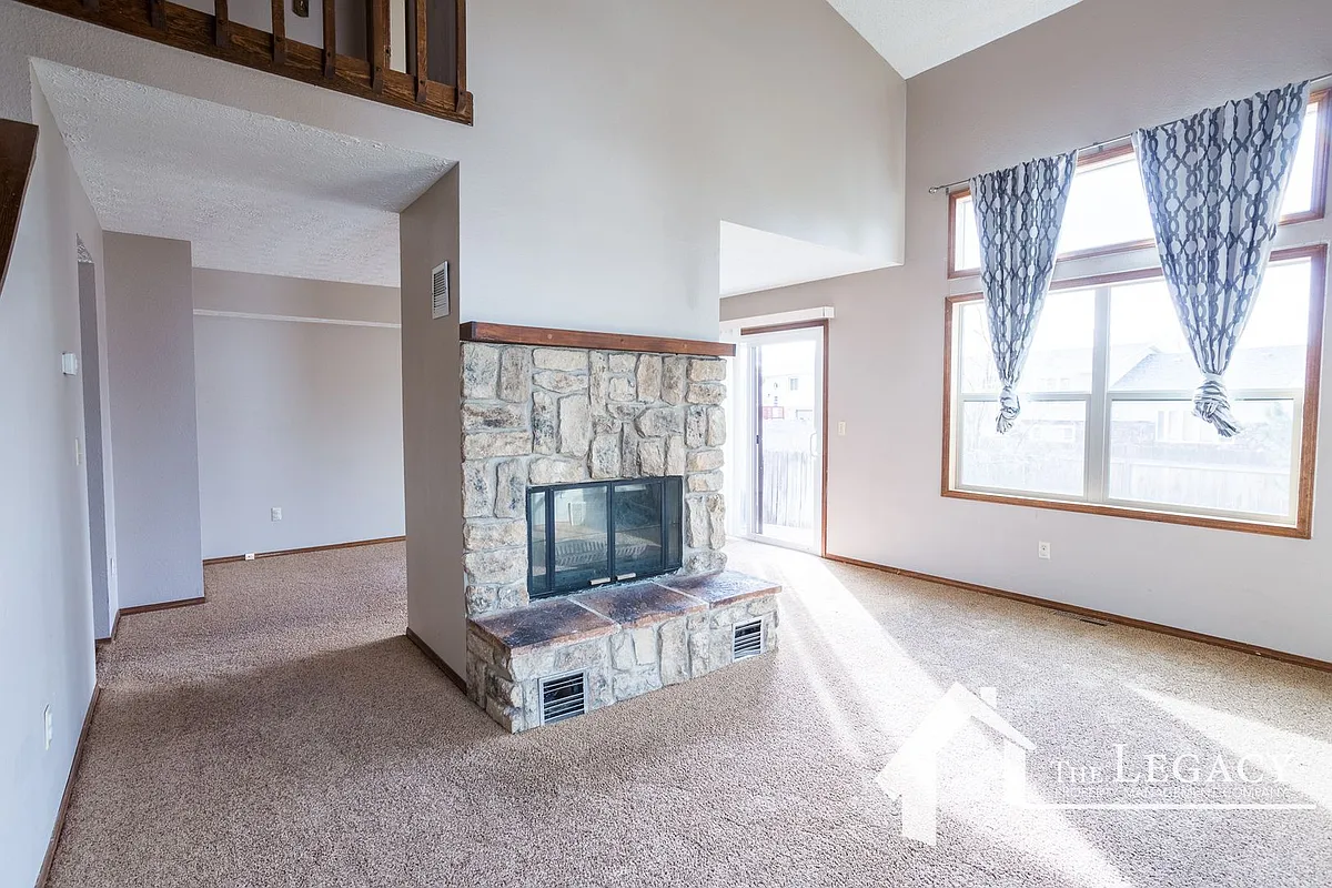 Building Photo - 291 Indian Paintbrush St #4
