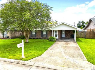 604 Cascade Dr, Houma, LA 70364