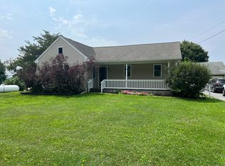 404 Redwell Rd, New Holland, PA 17557