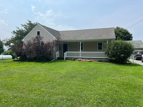 404 Redwell Rd, New Holland, PA 17557