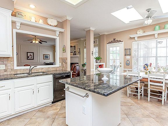 3rd image of 11910 Mighty Redwood Dr