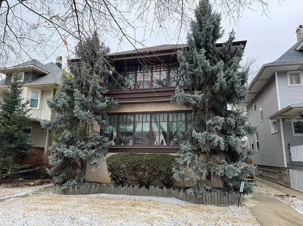 4968 W Berteau Ave, Chicago, IL 60641