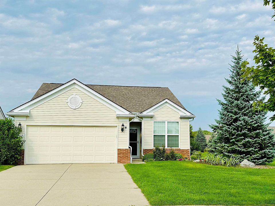 1st image of 9359 Sand Hill Dr
