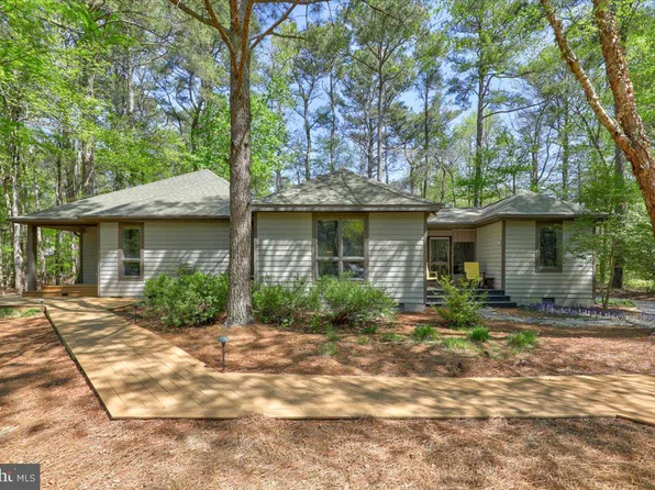 15 Bridge Rd, Bethany Beach, DE 19930