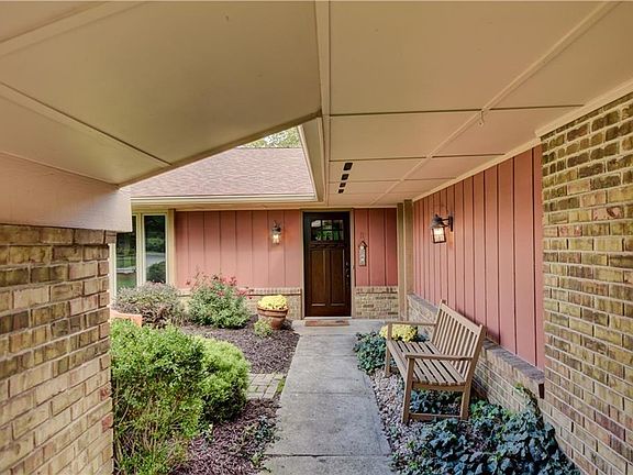 5th image of 630 Sun Valley Ct