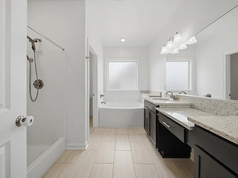 5049 Duxbury Rd — Photo 27