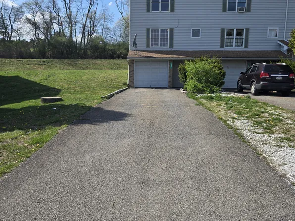151 Victoria Arms Cir #7, Kunkletown, PA 18058