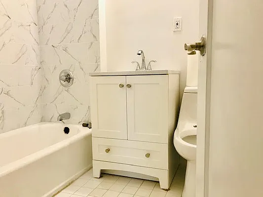 Rented by Oxford Property Group | media 17