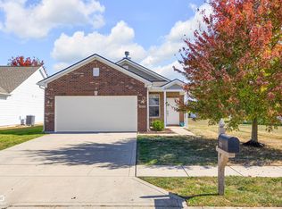 3421 Firethorn Dr, Whitestown, IN 46075