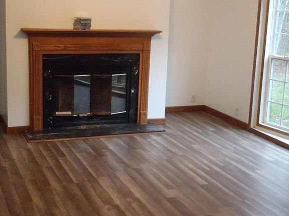 3rd image of 735 Orton St
