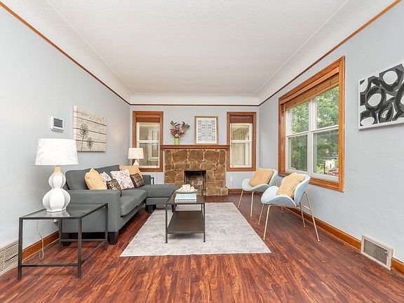 4th image of 3321 Beard Ave N
