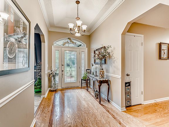 4th image of 11081 Crystal Lynn Ct N