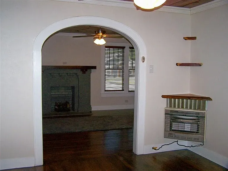714 W Hull St — Photo 17