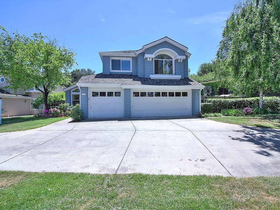 1st image of 11757 Pine Brook Ct