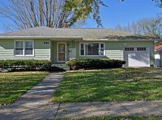 534 Ellinwood Ave, Reedsburg, WI 53959